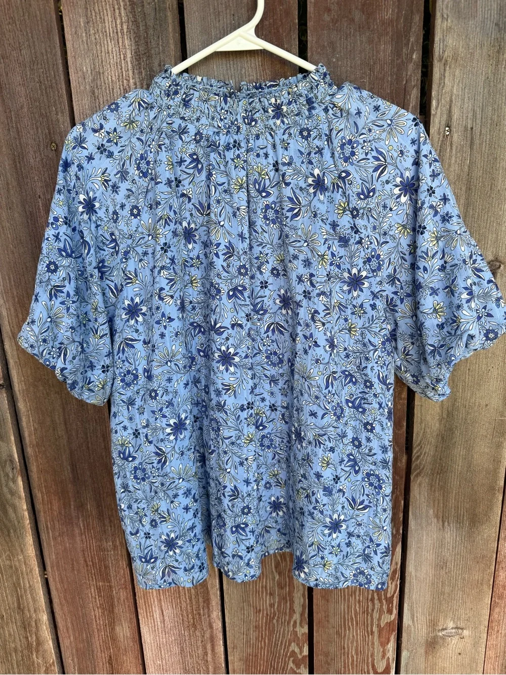 Loft Smocked Neck Blue Floral Puff-Sleeve Top Size Medium
